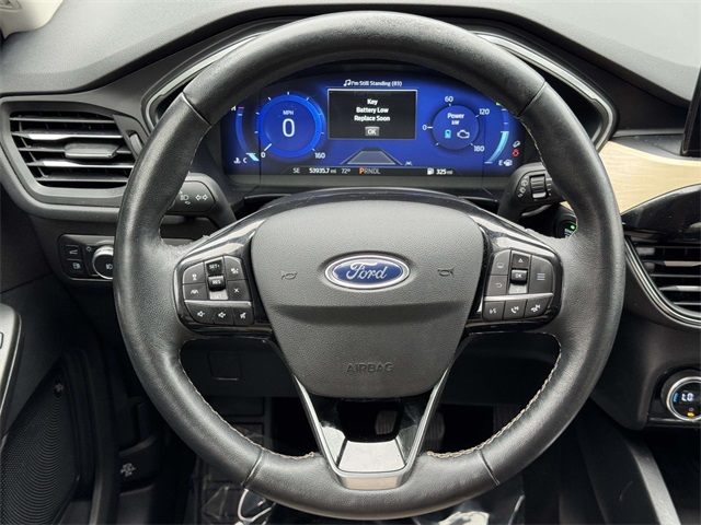 2021 Ford Escape Titanium Hybrid photo 17