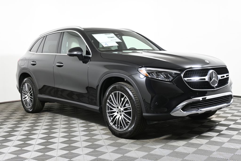 2025 Mercedes Benz GLC 300 4MATIC photo 5