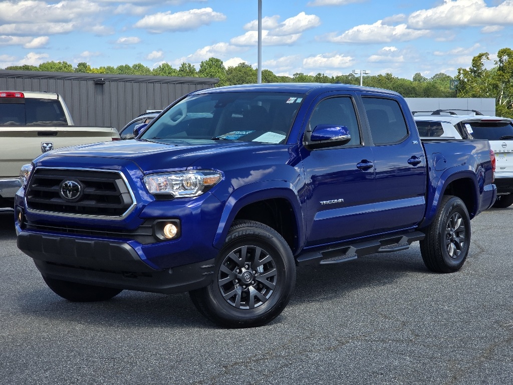 2022 Toyota Tacoma SR5 photo 2