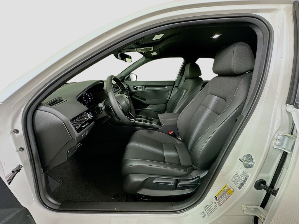 2026 Honda Civic Hatchback Sport photo 14