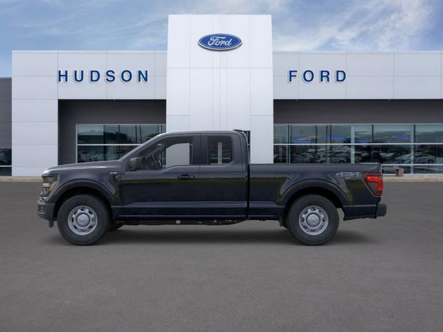2025 Ford F-150 XL photo 3