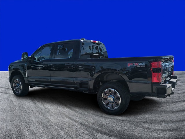 2025 Ford F-350 King Ranch photo 5