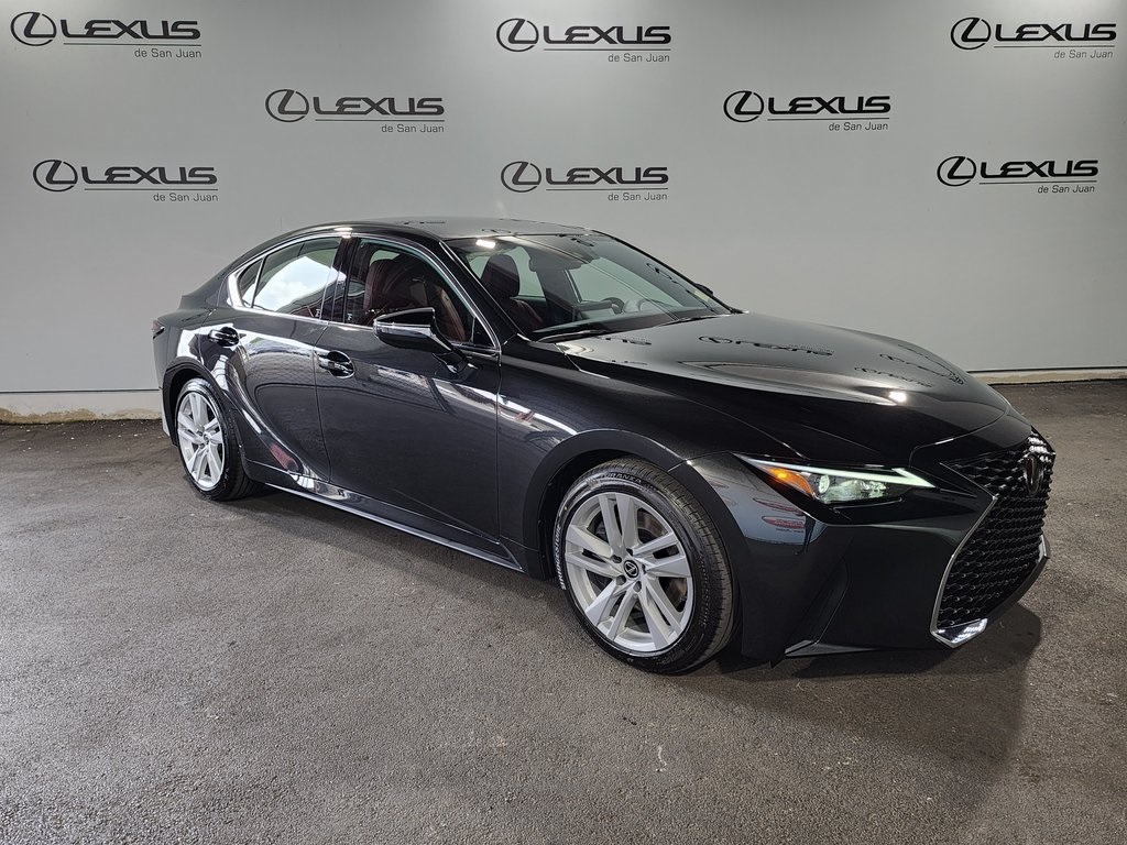 2025 Lexus IS 300 photo 3
