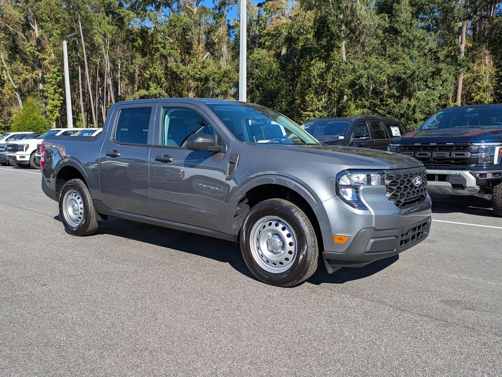 2025 Ford Maverick XL photo 2
