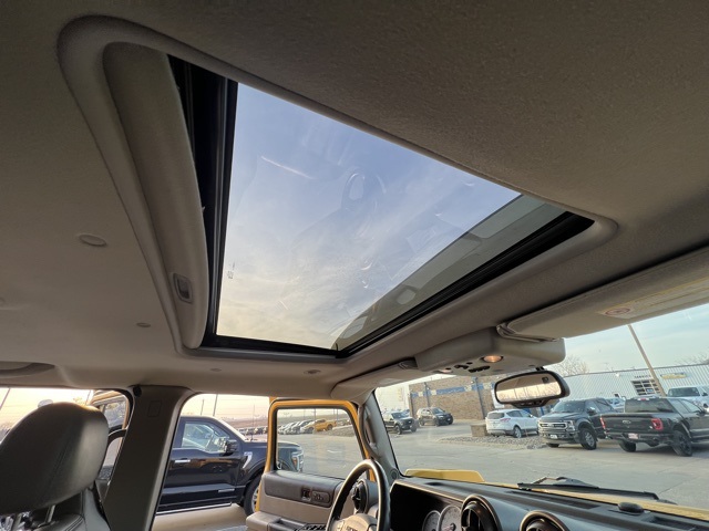 2003 Hummer H2 Base photo 29