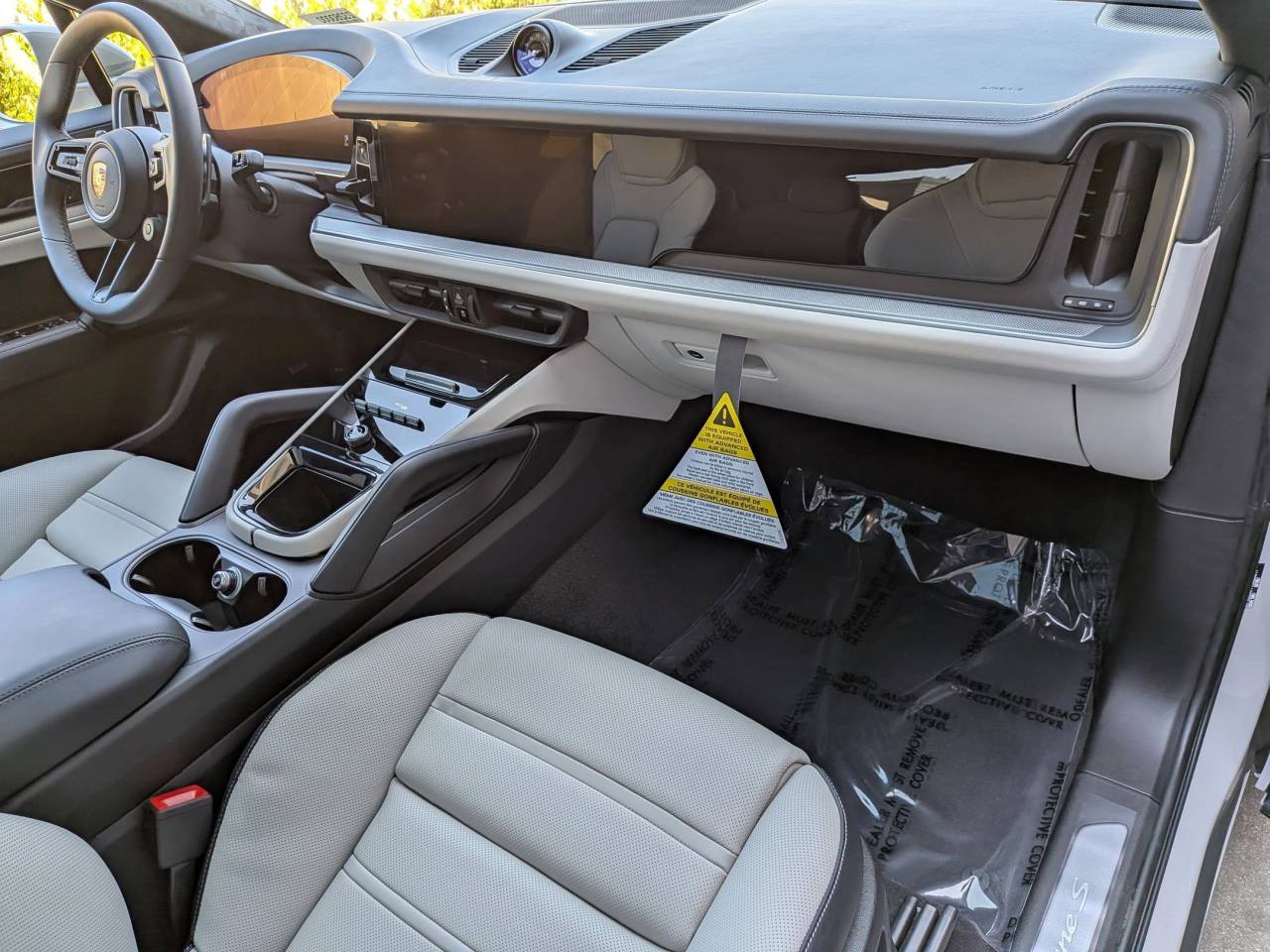 2026 Porsche Cayenne Coupe S photo 24