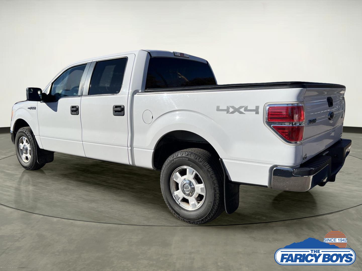2014 Ford F-150 XLT photo 2
