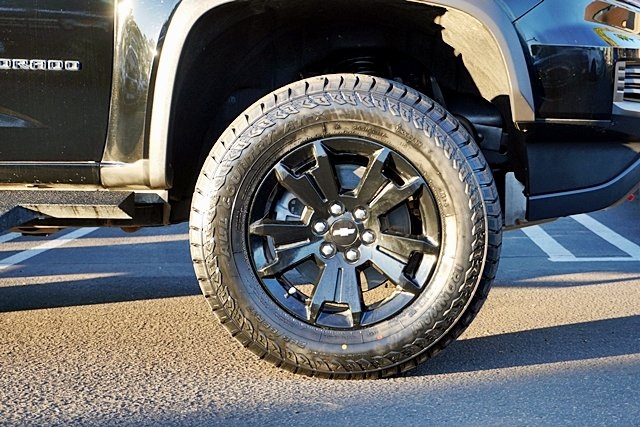 Used 2022 Black Chevrolet ZR2 image 7