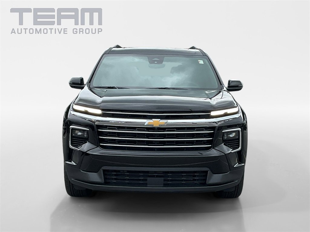 2026 Chevrolet Traverse photo 2