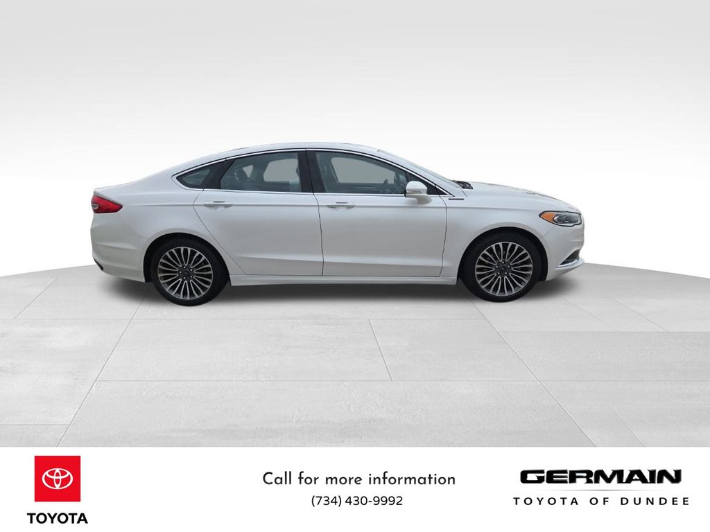 2018 Ford Fusion SE photo 4