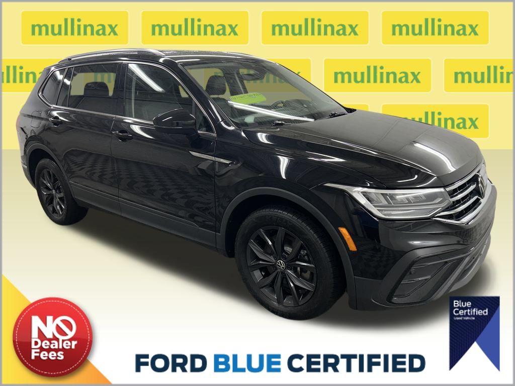 2024 Volkswagen Tiguan SE's photo