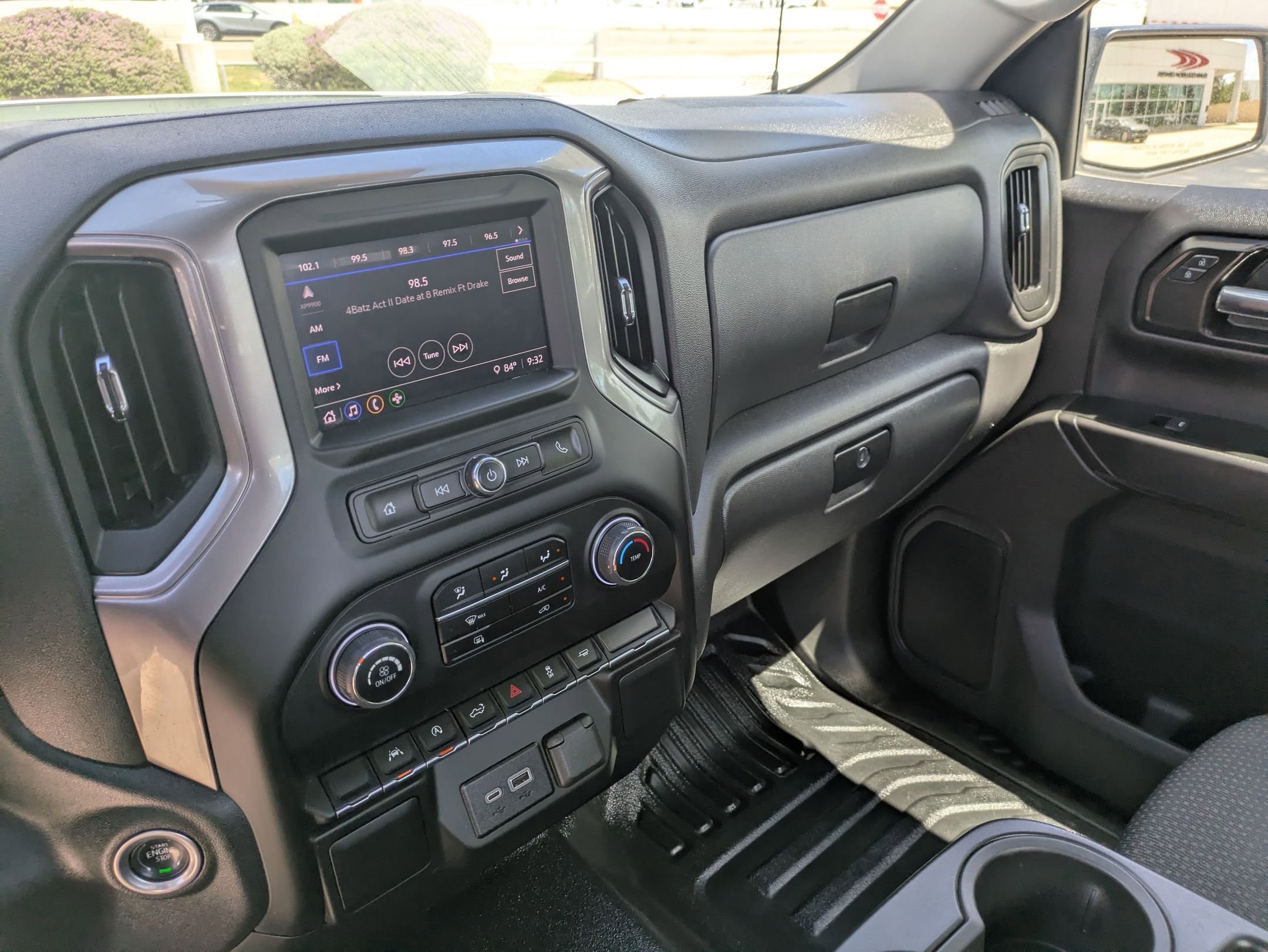 2024 Chevrolet Silverado 1500 Work Truck photo 14