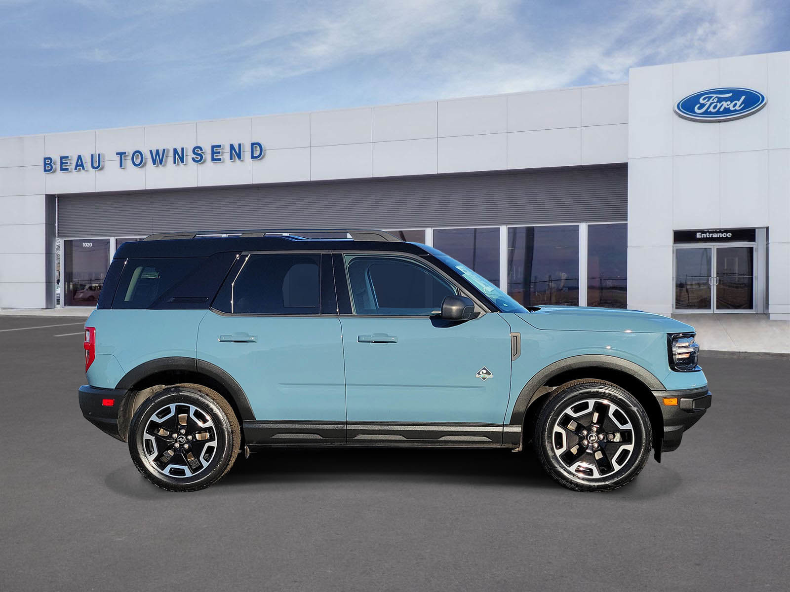 2021 Ford Bronco Sport Outer Banks photo 3