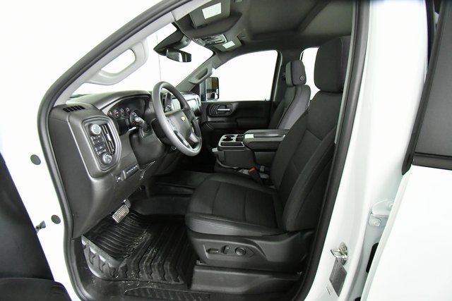2025 Chevrolet Silverado 3500HD Work Truck photo 4