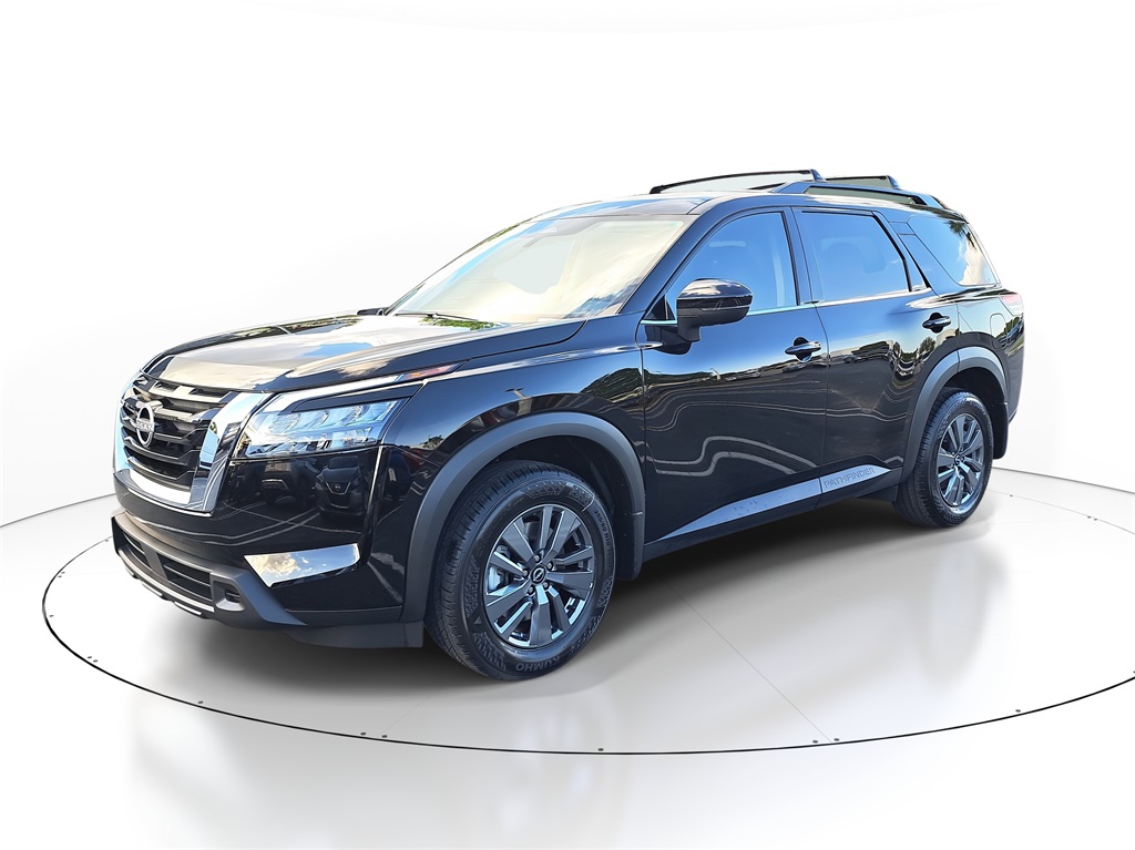 2025 Nissan Pathfinder SV photo 3