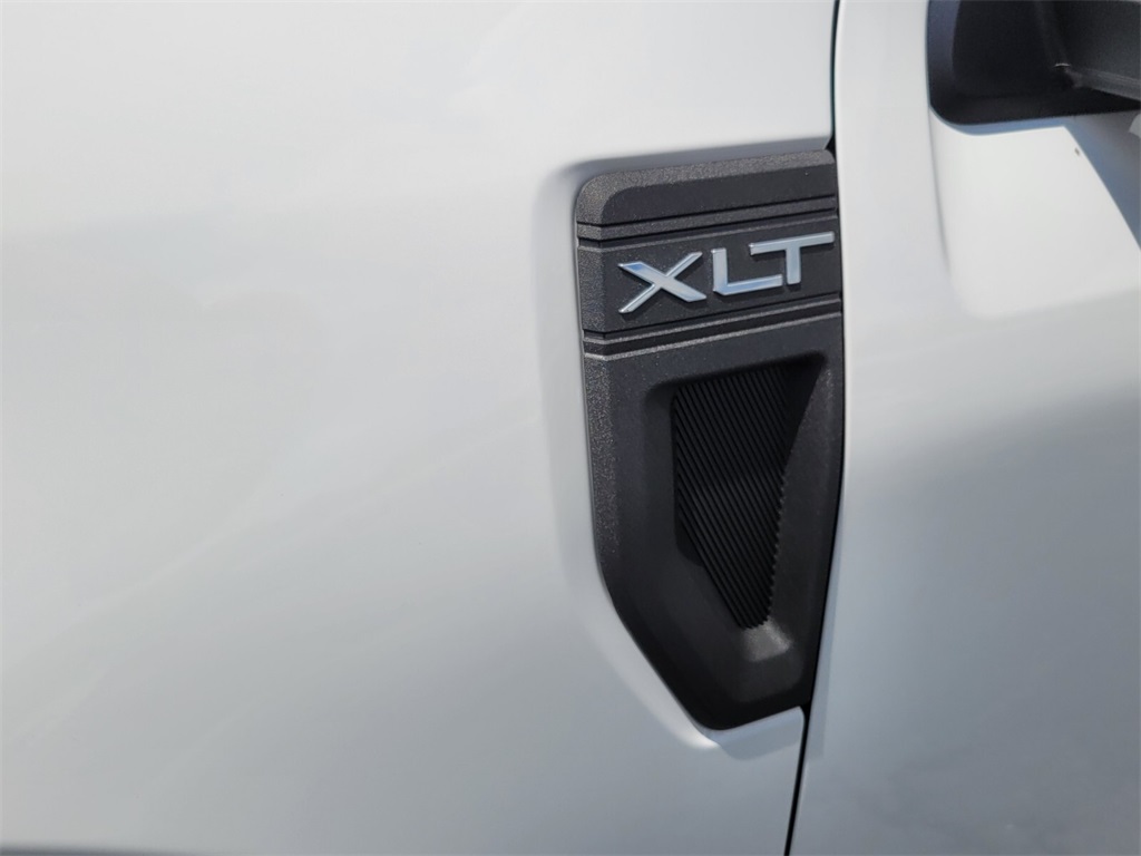 2025 Ford Maverick XLT photo 14