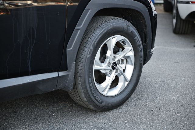 2022 Hyundai Tucson SEL photo 2