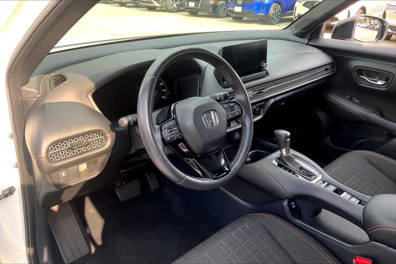 2024 Honda HR-V Sport photo 16