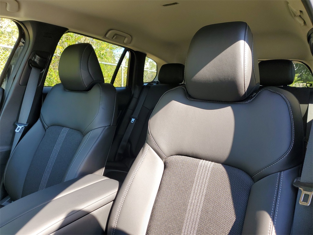 2025 Mazda CX-50 2.5 Select photo 11