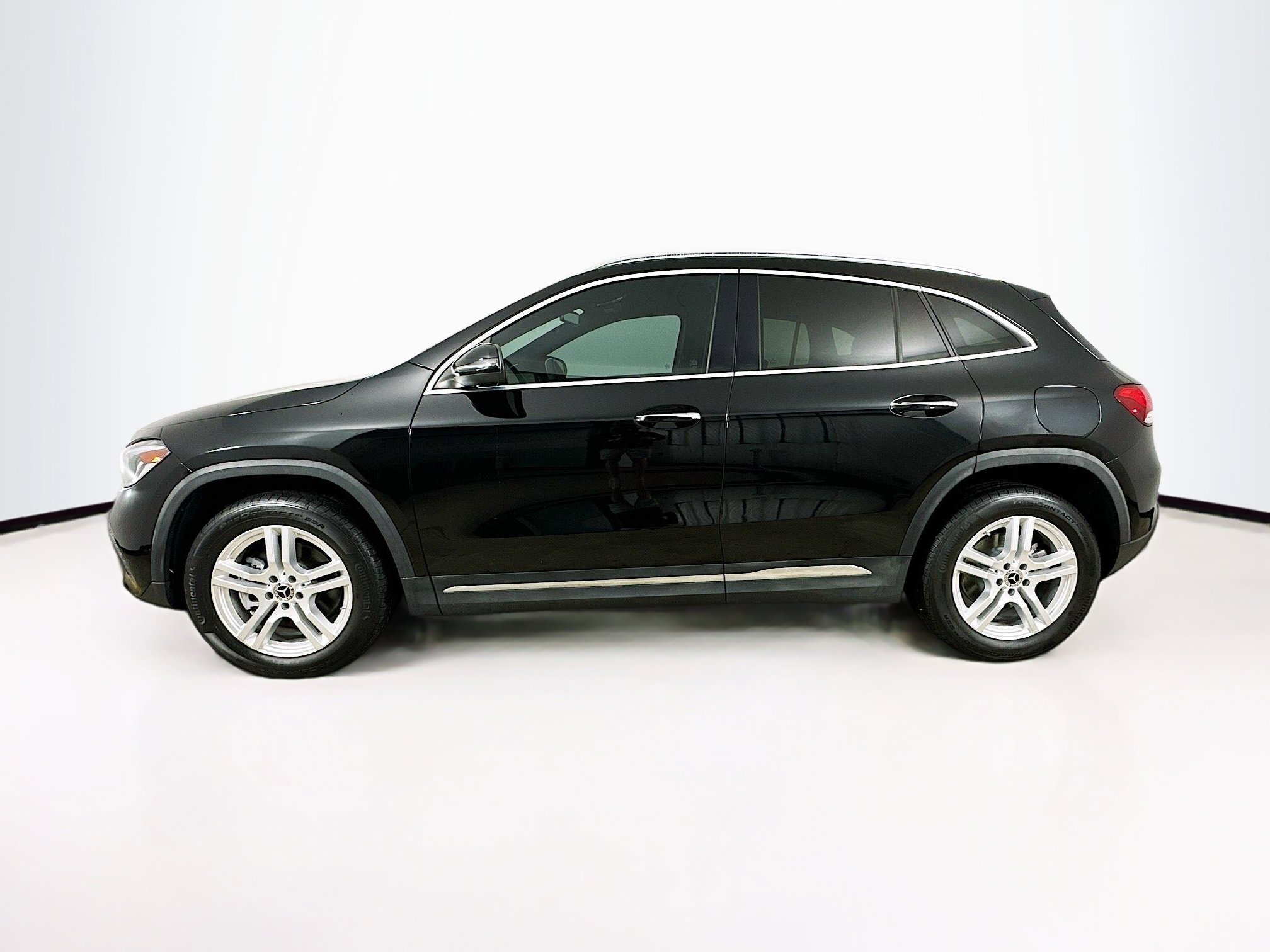 2021 Mercedes Benz GLA 250 photo 4