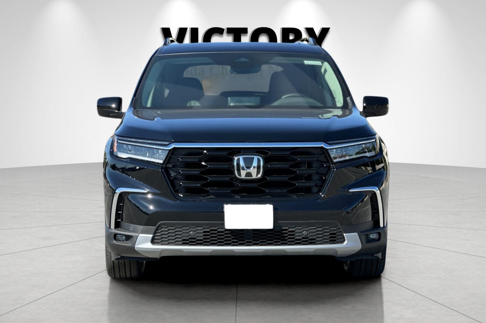 2025 Honda Pilot Touring photo 8