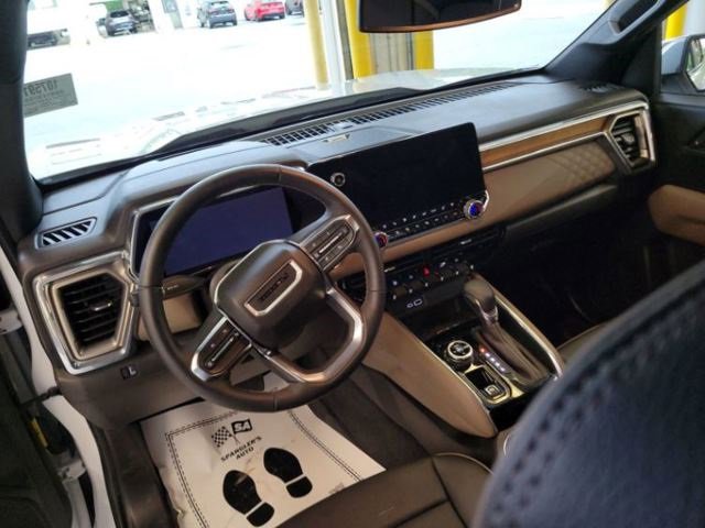 2023 Gmc Canyon Denali photo 2
