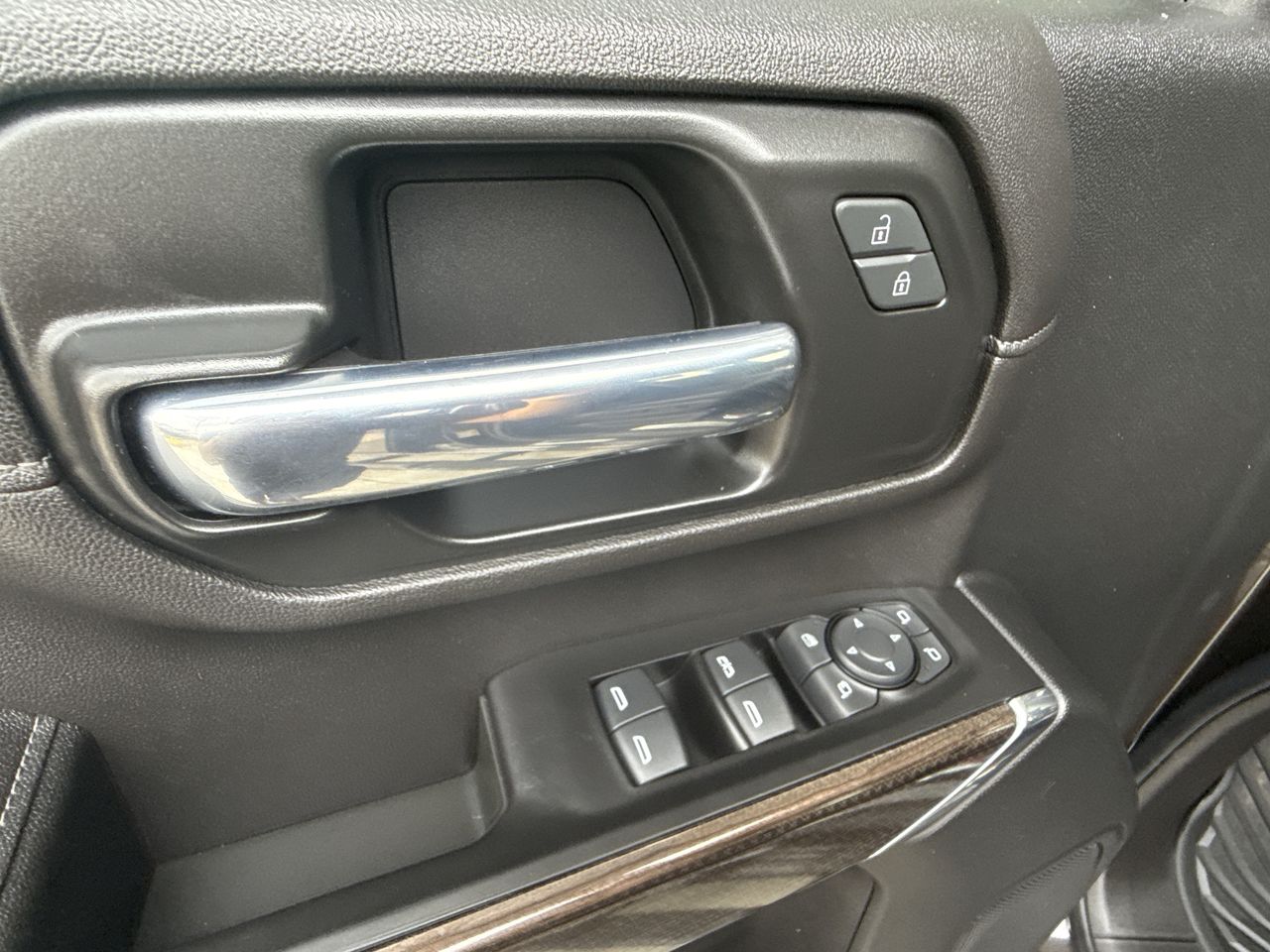 2020 Chevrolet Silverado 2500HD LT photo 13