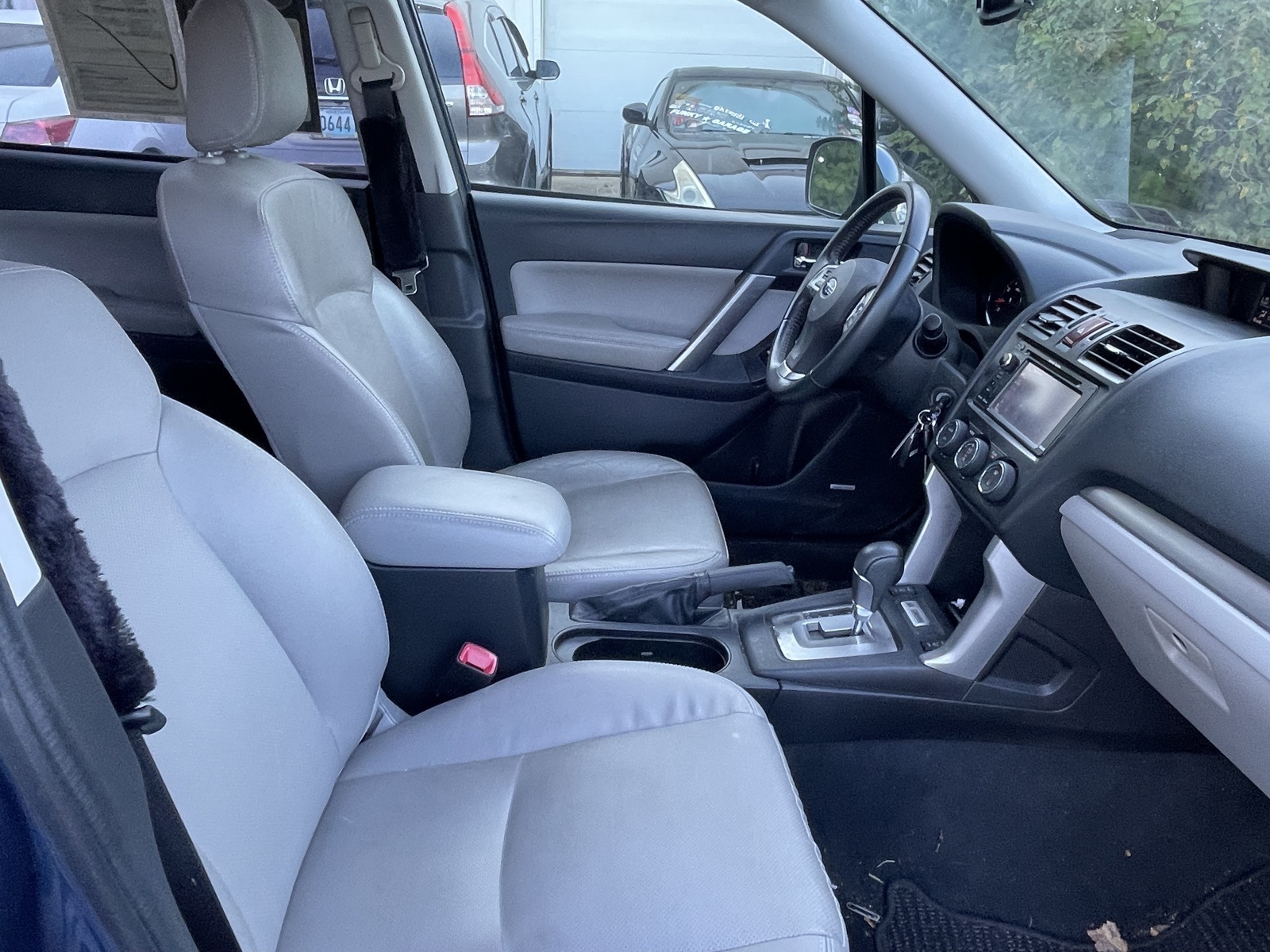 2014 Subaru Forester 2.5i Touring photo 6