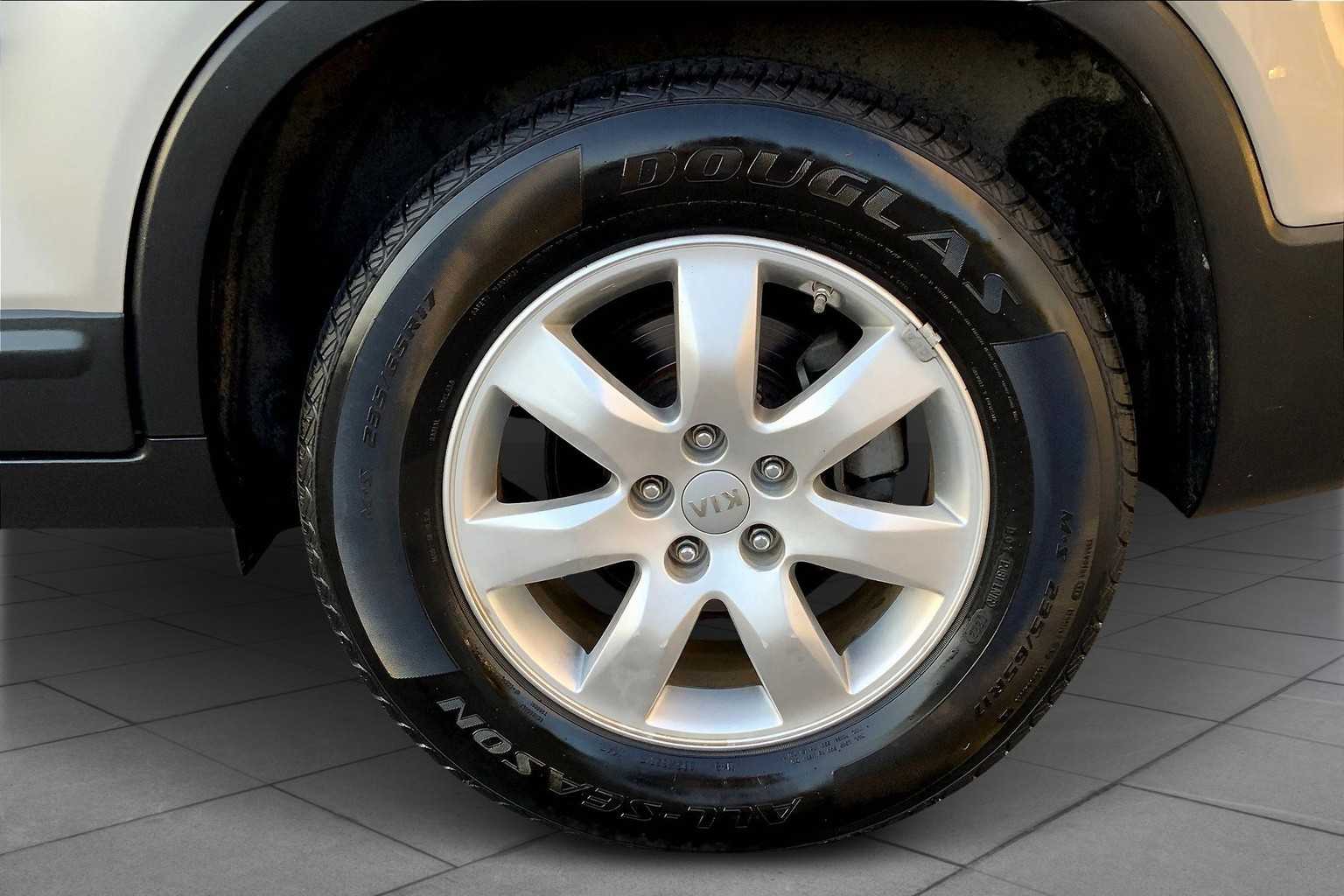 2013 Kia Sorento LX photo 10