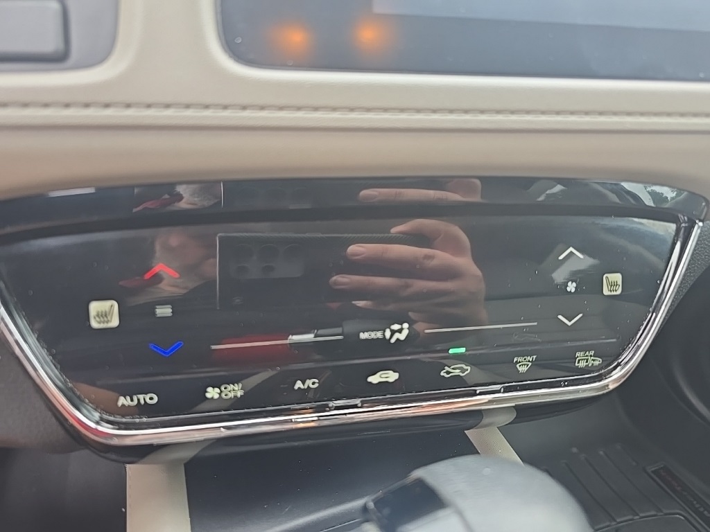 2018 Honda HR-V EX-L photo 17