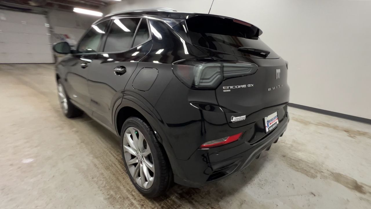 2025 Buick Encore GX Avenir photo 29
