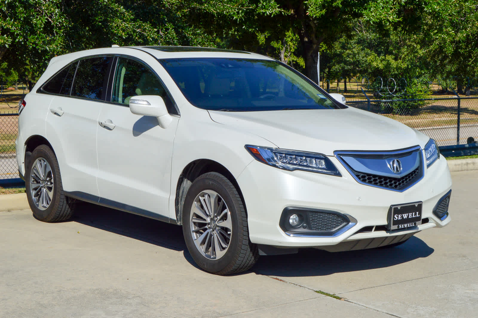 2017 Acura RDX Advance photo 4