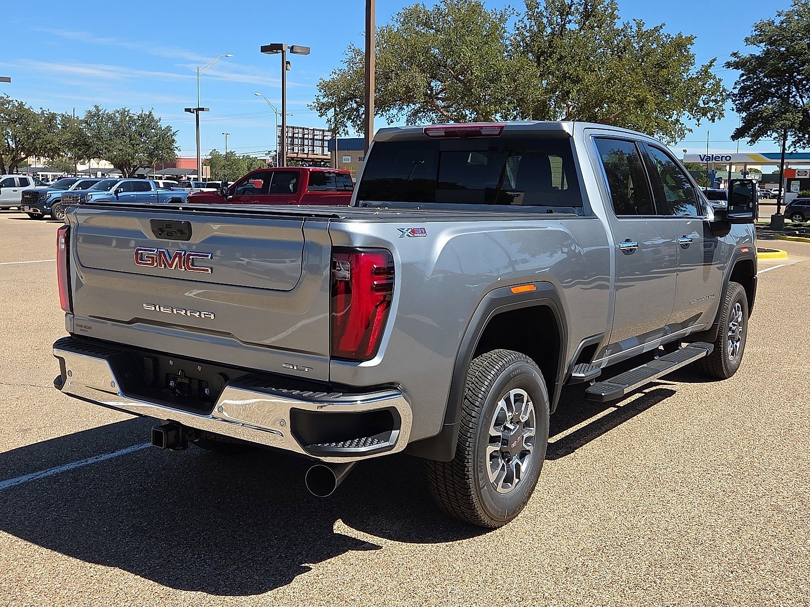 2025 Gmc Sierra 2500 HD SLT photo 4