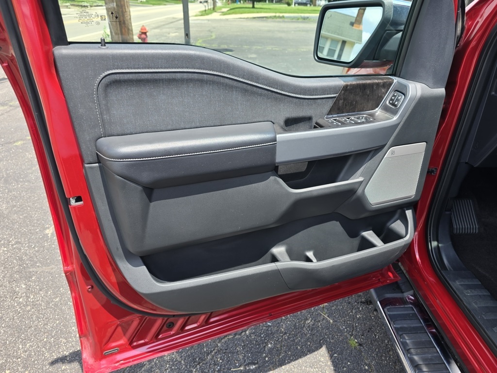 2021 Ford F-150 Lariat photo 9