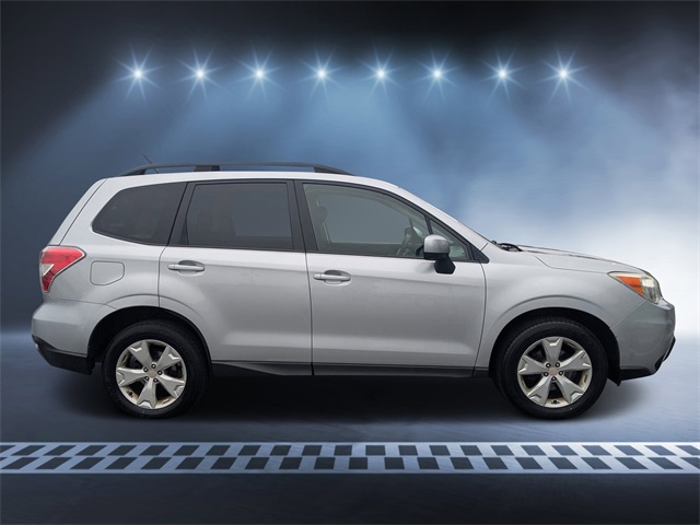 Used 2015 Subaru Forester i Premium with VIN JF2SJADC5FH560446 for sale in Lake City, FL