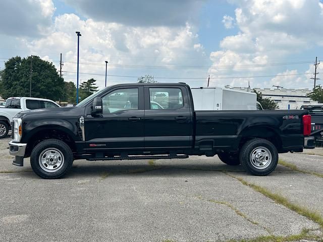 2026 Ford F-350 XL photo 5