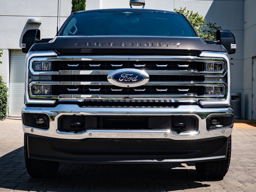 2024 Ford F-350 photo 2