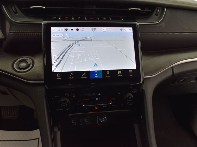 2023 Jeep Grand Cherokee Limited photo 11