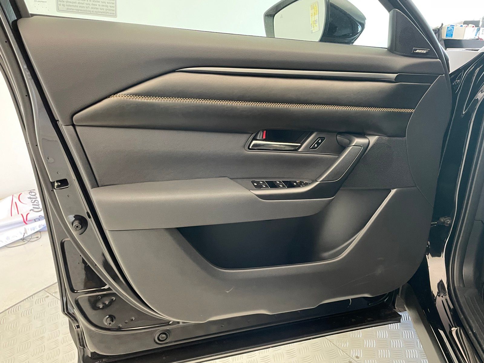 2025 Mazda CX-50 Premium Plus photo 12