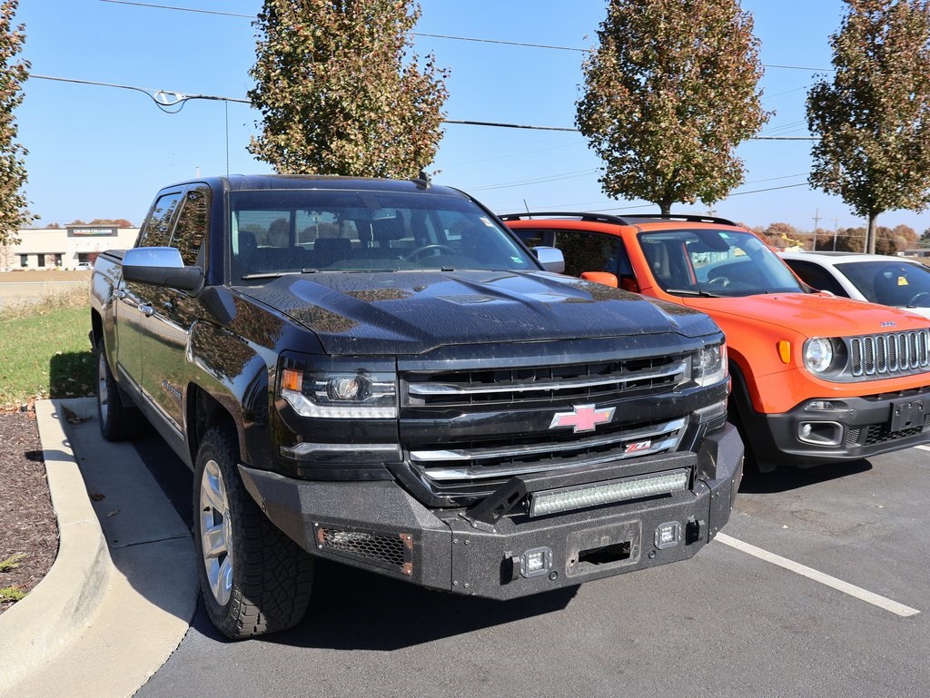 2017 Chevrolet Silverado 1500 LTZ photo 4