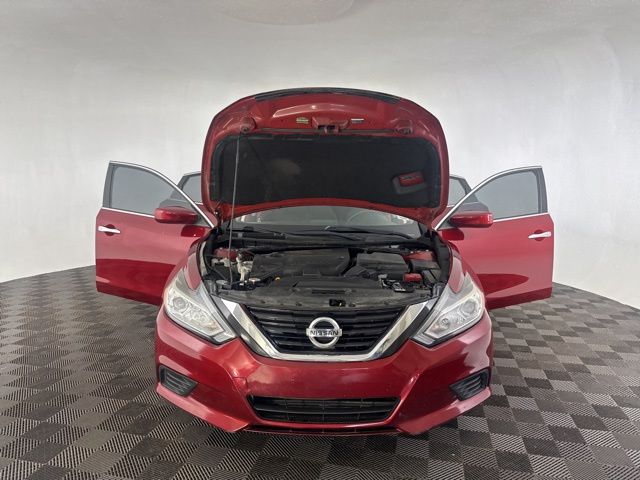 2018 Nissan Altima 2.5 S photo 11