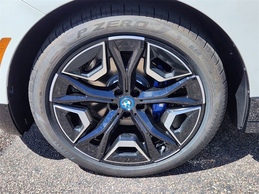 2025 Bmw iX iX M60 photo 6