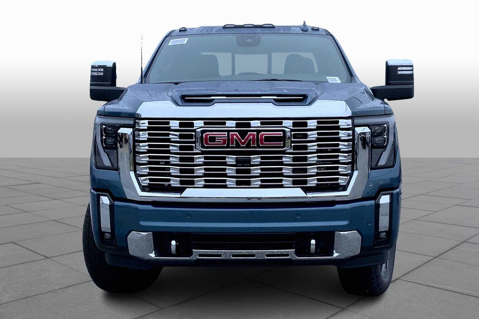 2025 Gmc Sierra 2500 HD Denali photo 3