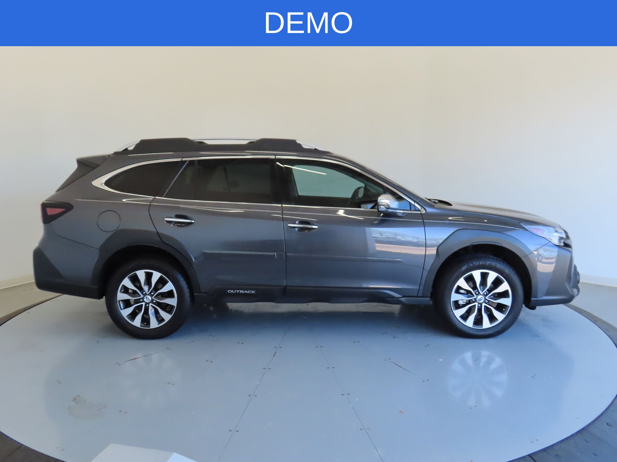 2025 Subaru Outback Touring photo 2