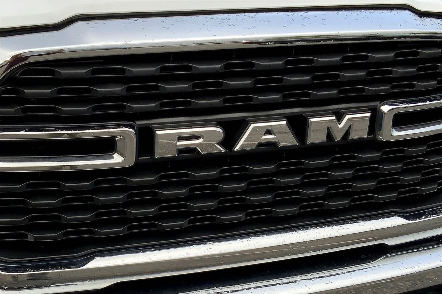 2022 Ram 3500 Big Horn photo 27