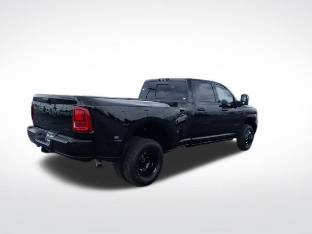 2025 Ram 3500 Laramie photo 4