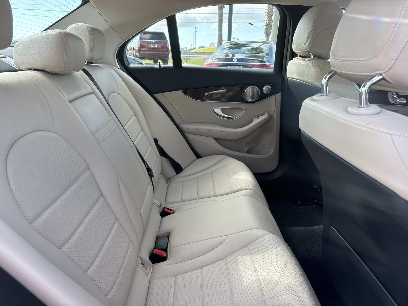 2021 Mercedes Benz C 300 photo 8