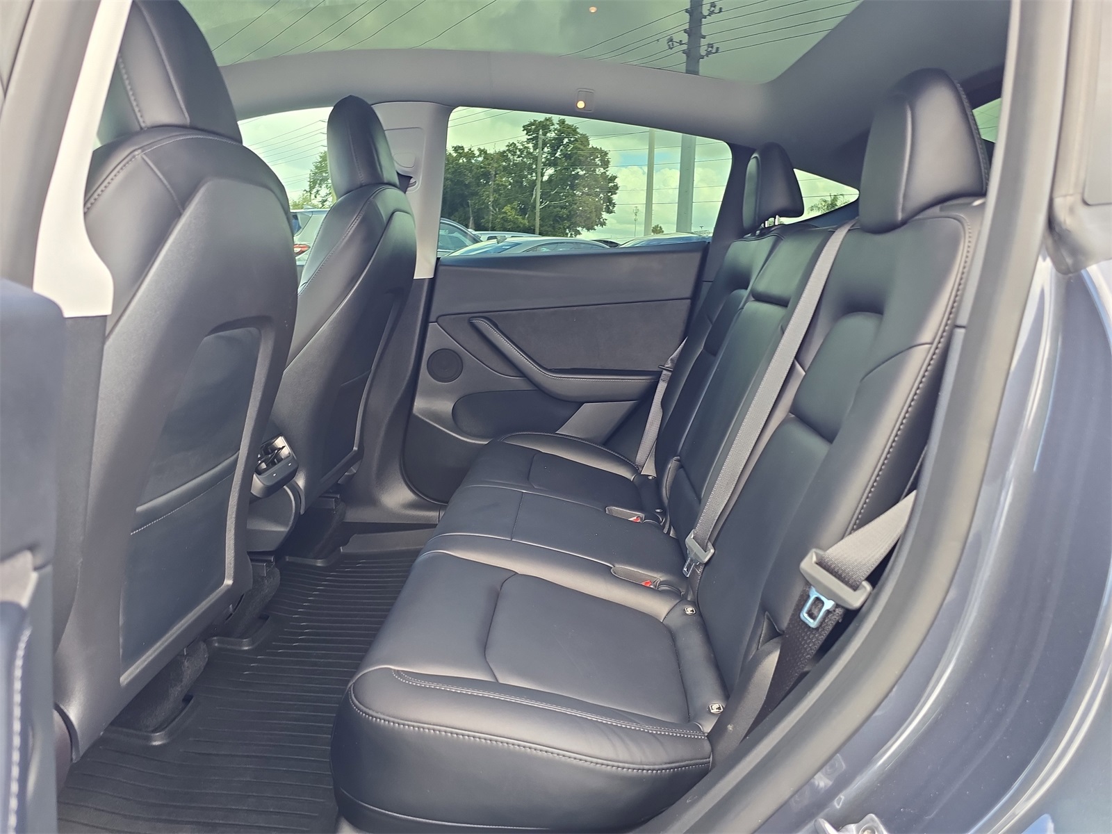 2022 Tesla Model Y Performance photo 13