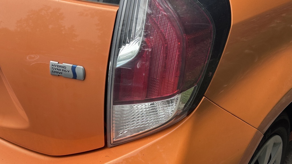 2015 Toyota Prius C Two photo 6