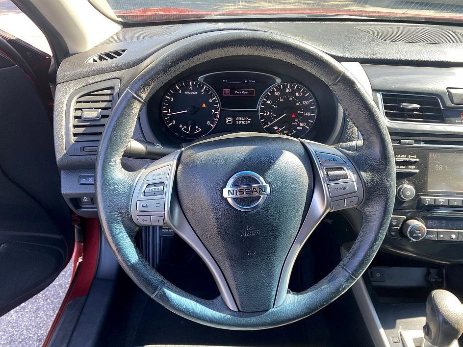 2015 Nissan Altima 2.5 SV photo 7